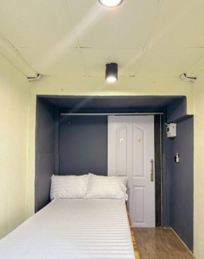 Chubby 5 Room 3